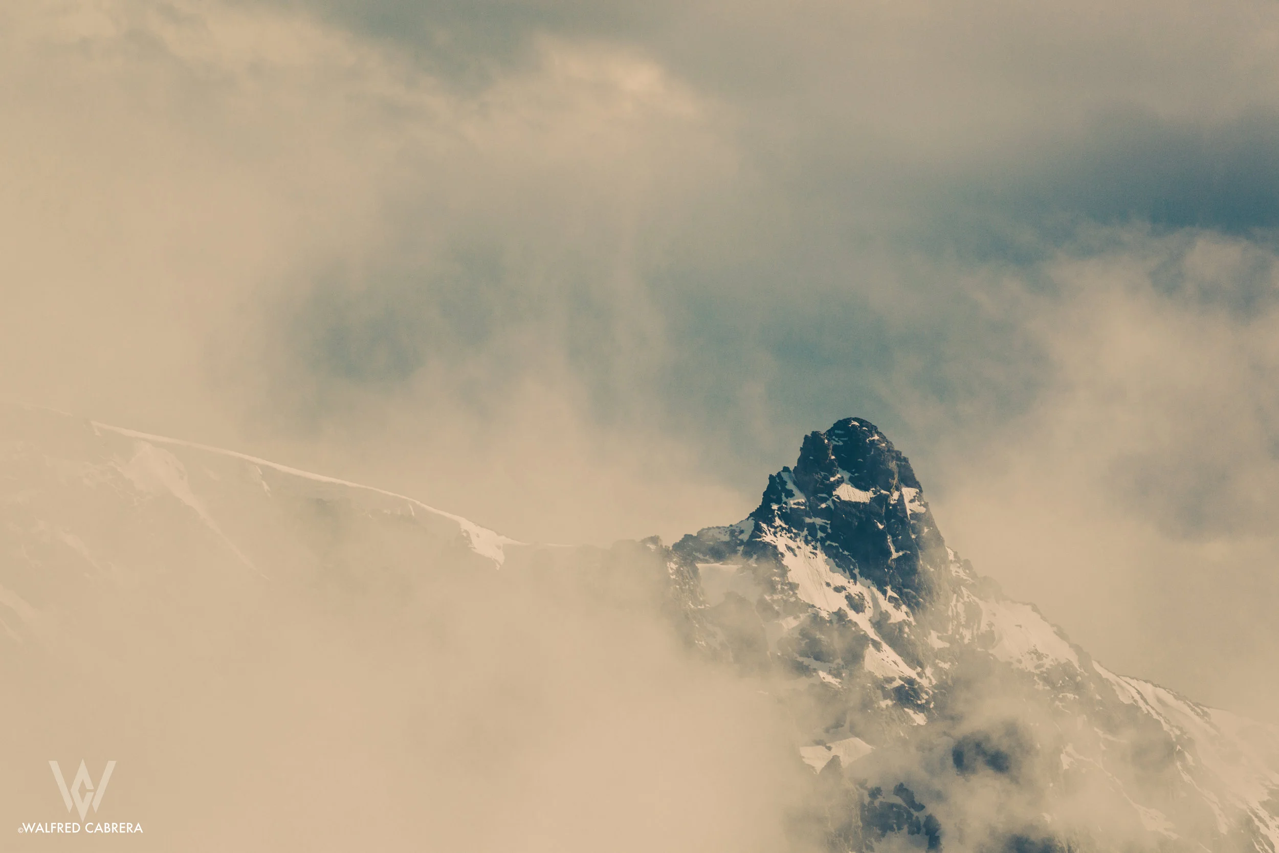 mountains 006.jpg
