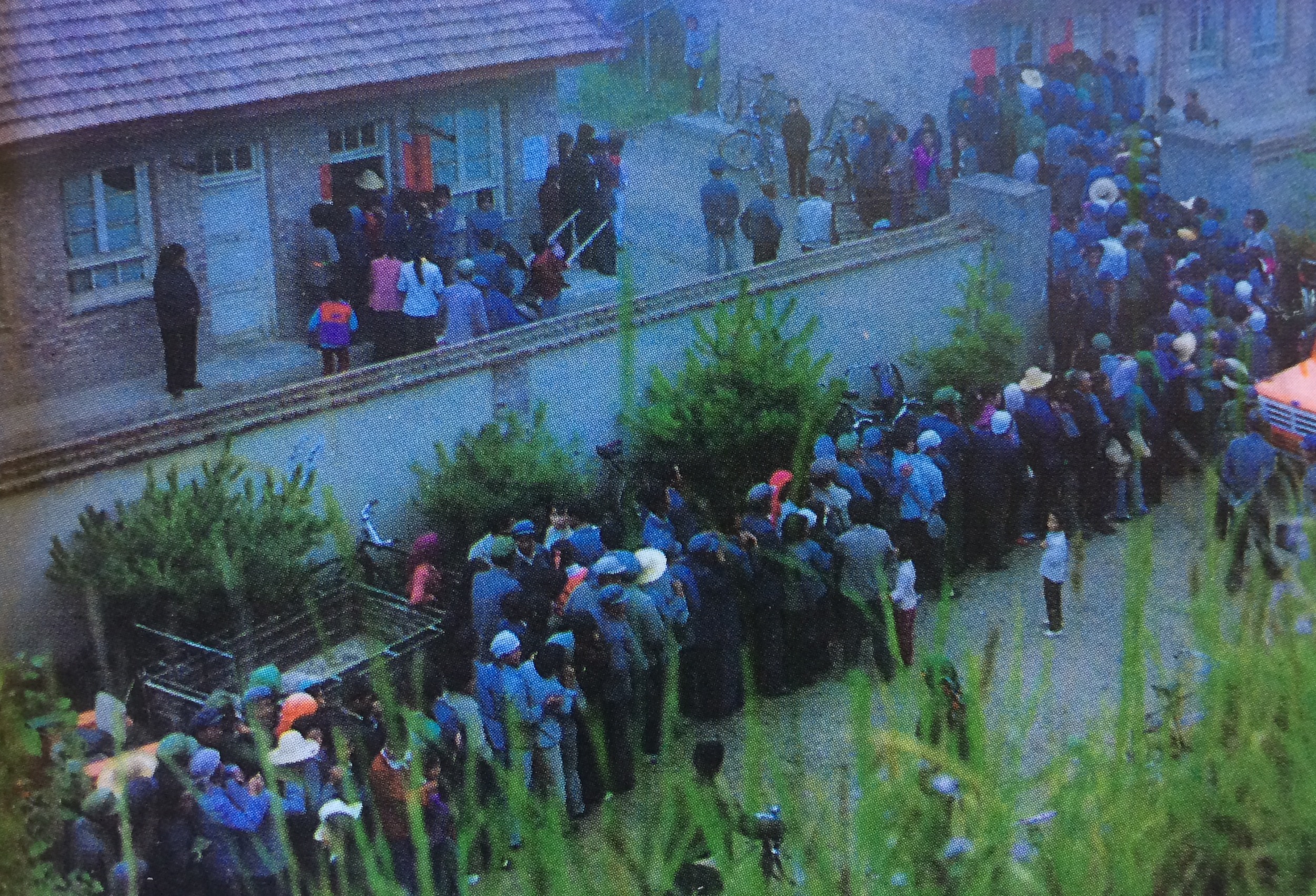 People waiting in line before 6 am to see a Taoist Light Qigong healer...