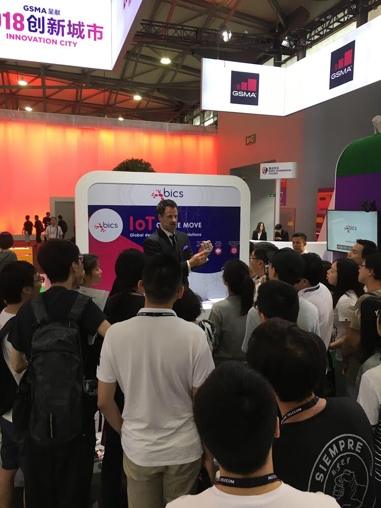 San Francisco Trade Show Magician