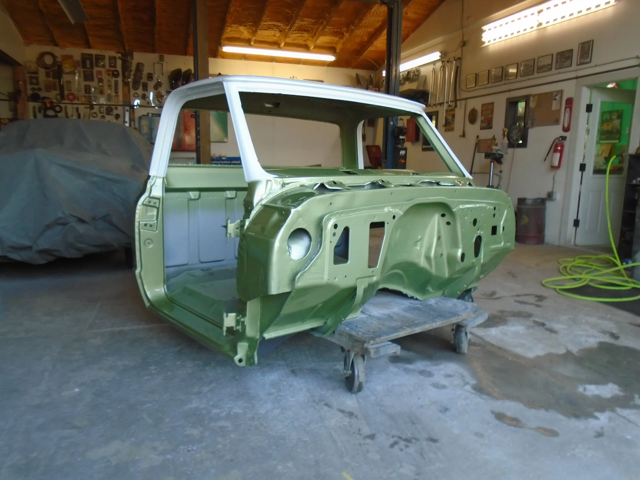  This truck has returned home and the owner is now re-assembling it 