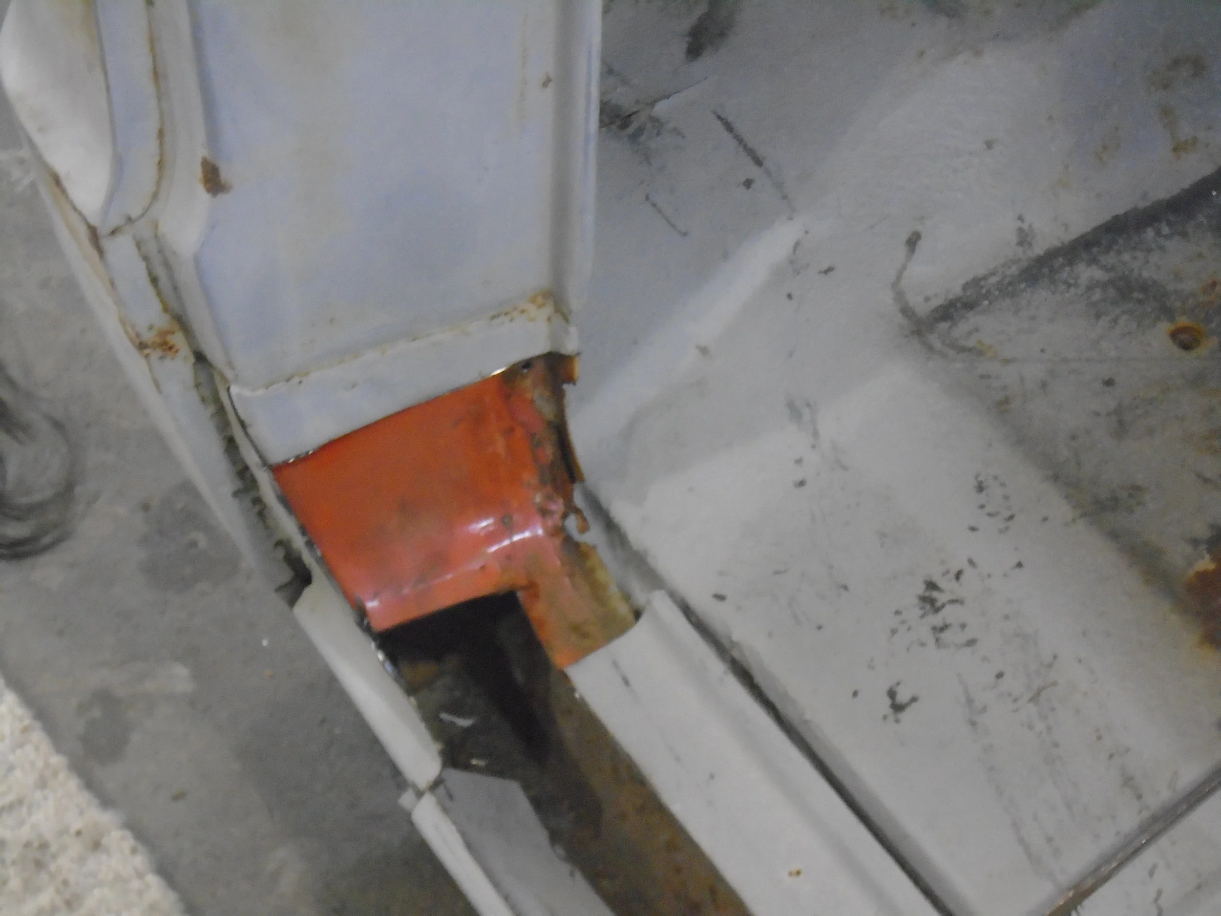  Someone had put new rockers on this cab without remove the old ones - that needs to be fixed so the doors don’t rub.   