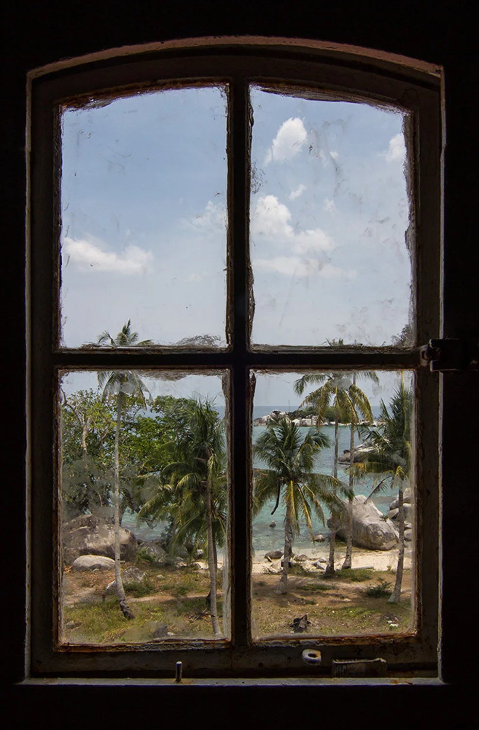 121006-Belitung, Indonesia121006-Belitung, IndonesiaIMG_1081.lens.sm-2.jpg