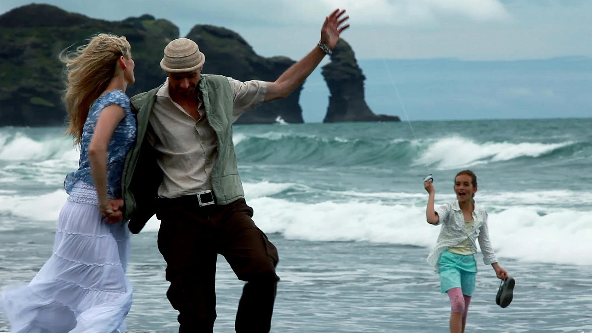 Kirsty, Gary and Ashley at the beach