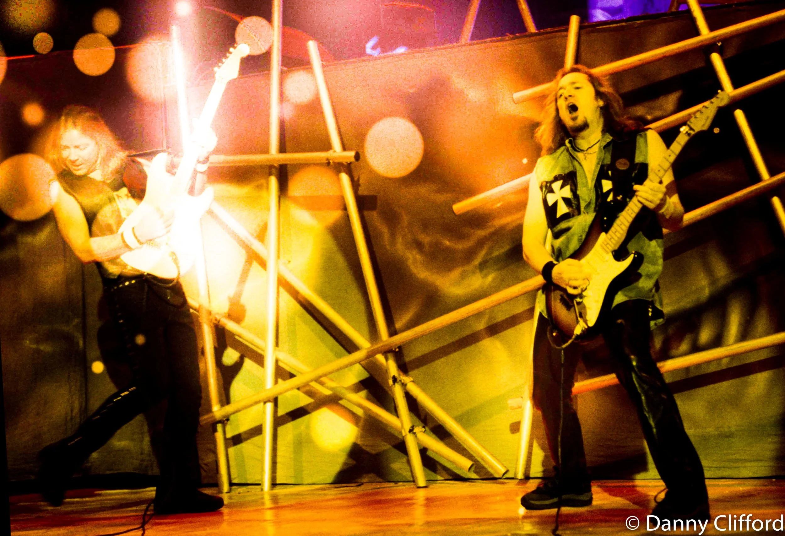 Dave Murray & Adrian Smith (Stunning guitarists)
