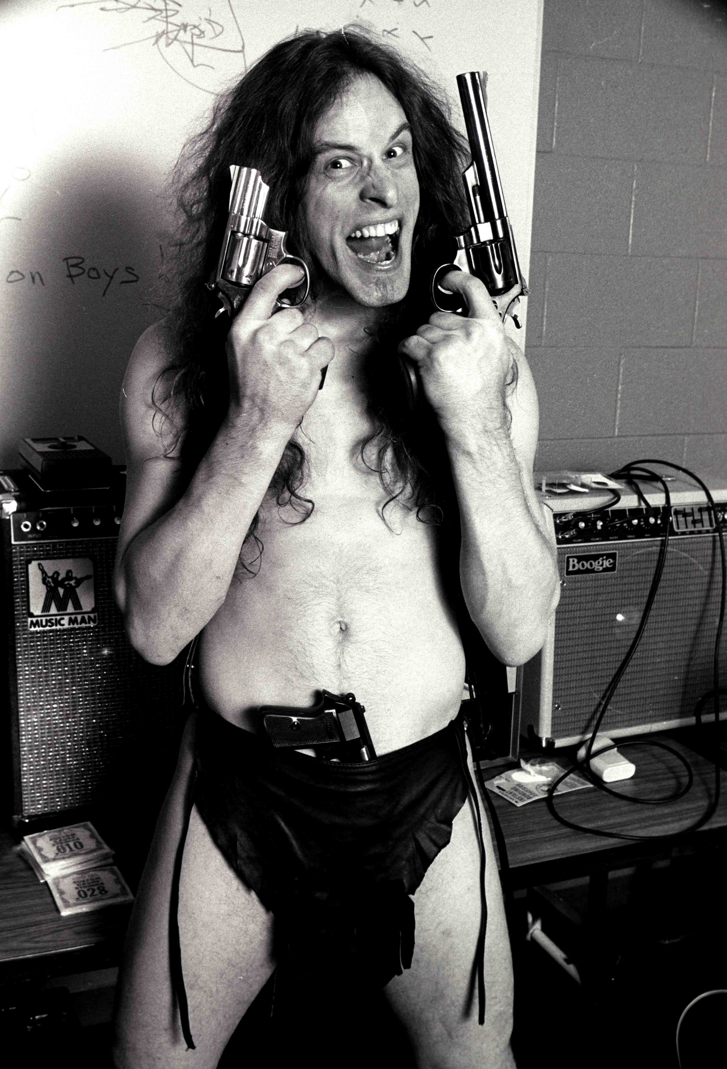 Ted Nugent with guns 05 a.jpg