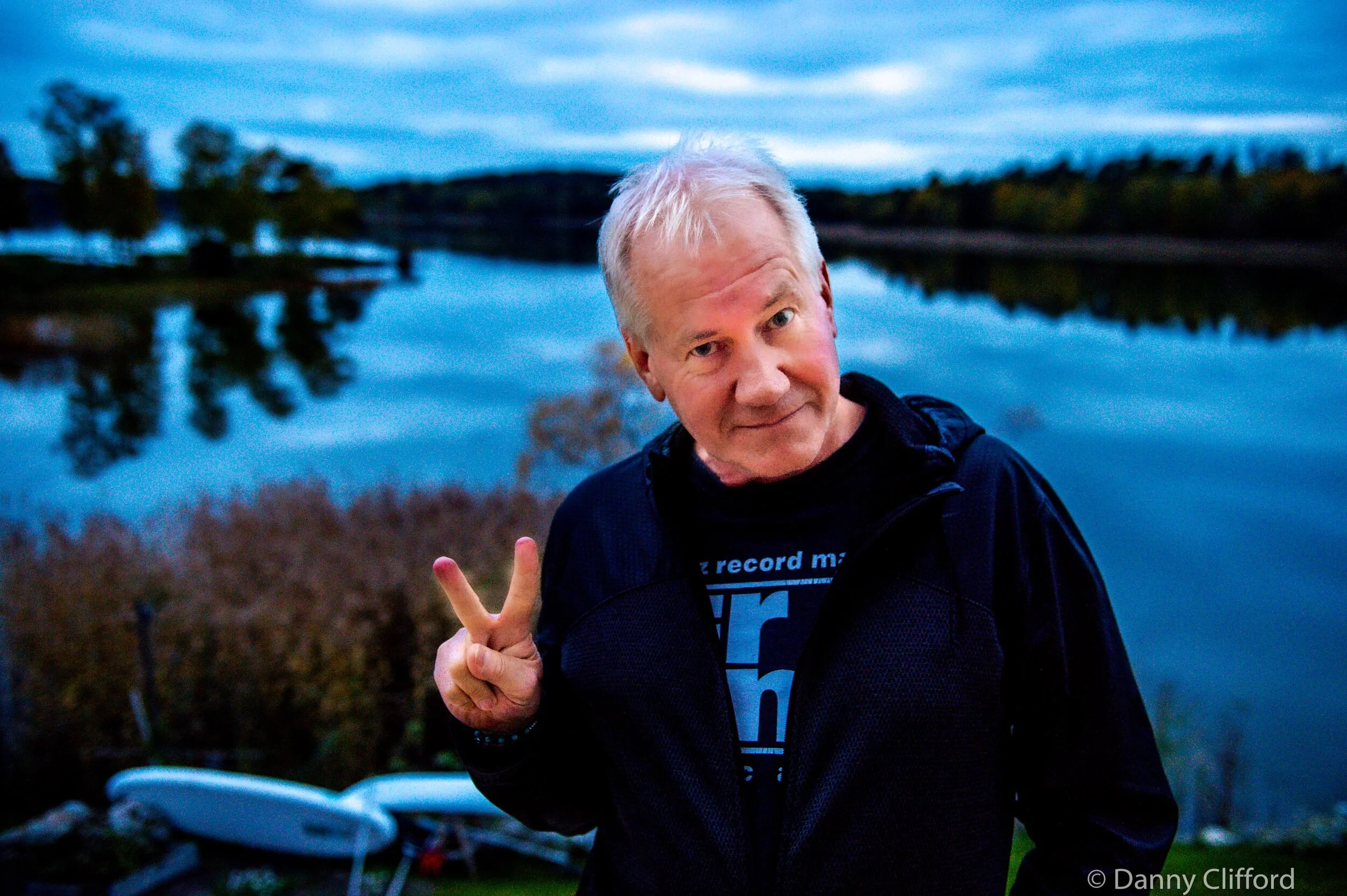 Talk of the devil.. Here he is, the one and only Tony Edser.