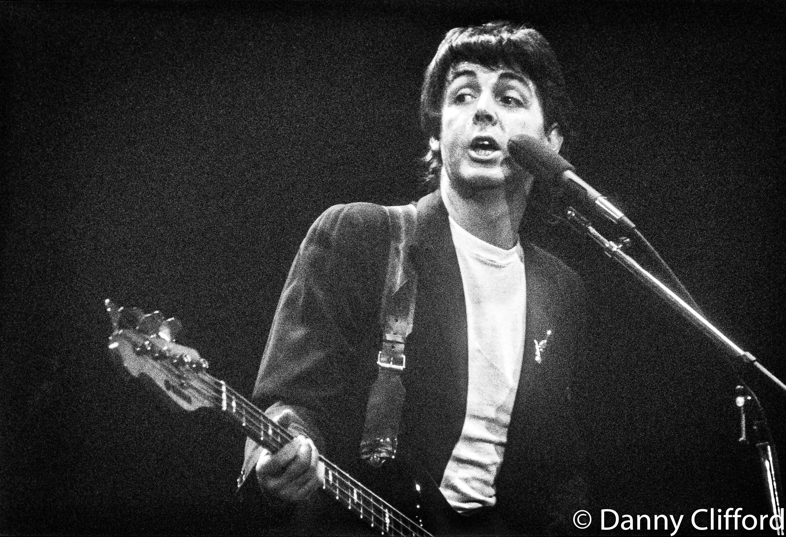 Paul McCartney '76 01.jpg