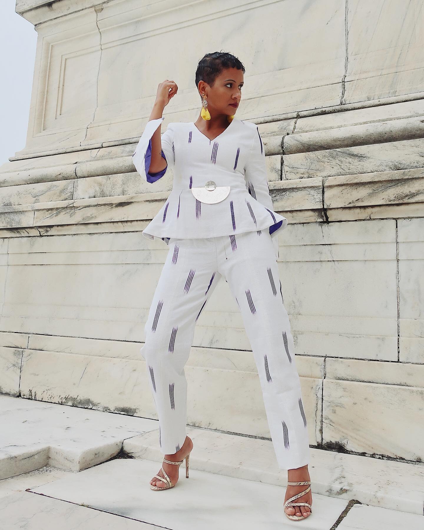 It&rsquo;s🔛&mdash; The Pissila set and the Top Kaya Or are now available on our shop! Link in bio ✨

@antoustudio ✖️ @peulhvagabond 
&bull;
&bull;
&bull;
&bull;
&bull;
&bull;
&bull;
&bull;
&bull;
&bull;
&bull;
&bull;
#modeafricaine #blackwomenowned 