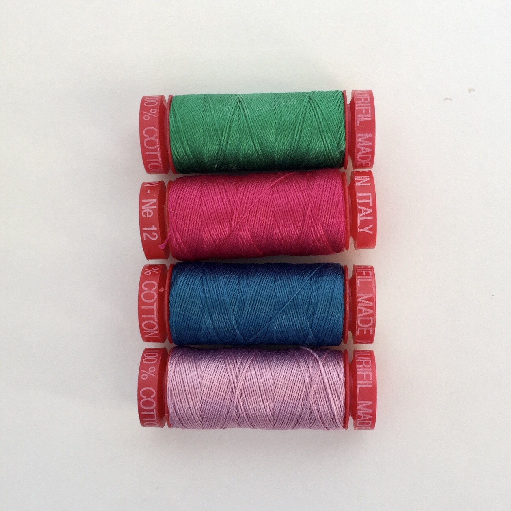 The Differences in Sewing Thread - The Seasoned Homemaker®