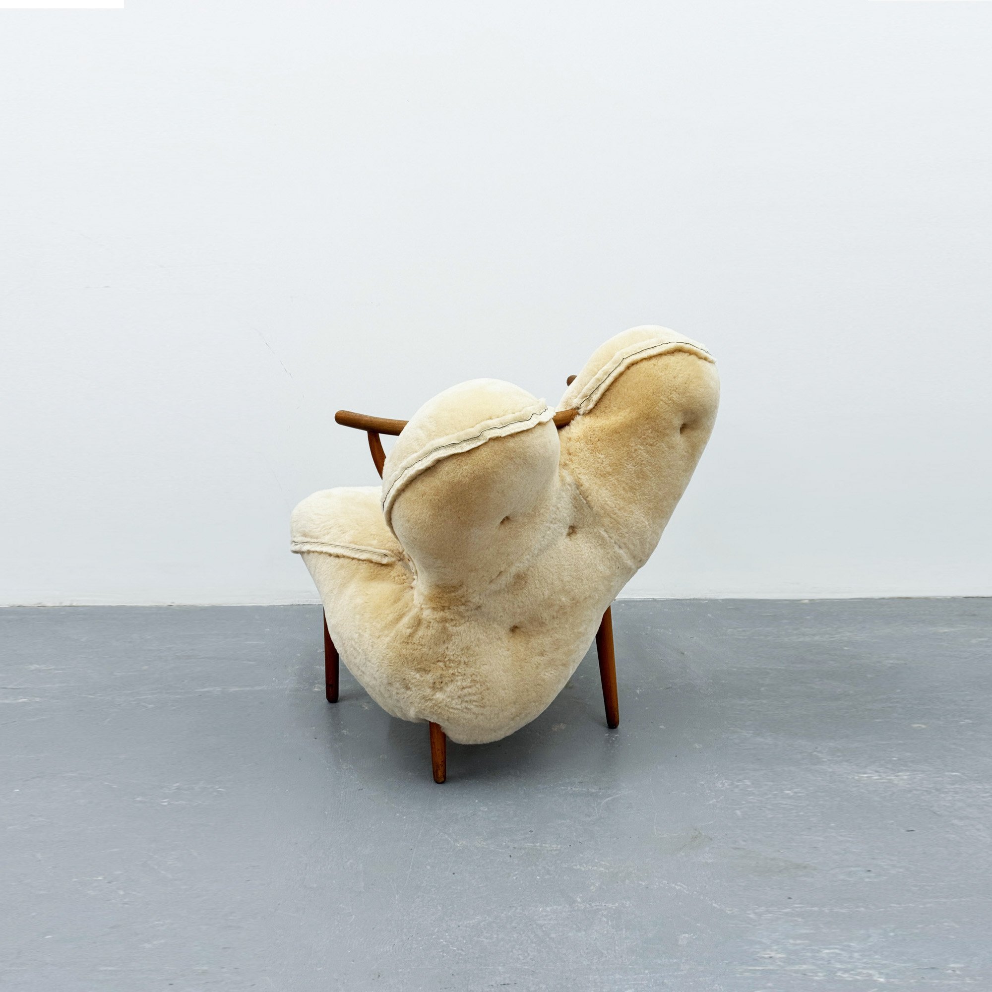 wishbone hi!breed chair 3_1.jpg