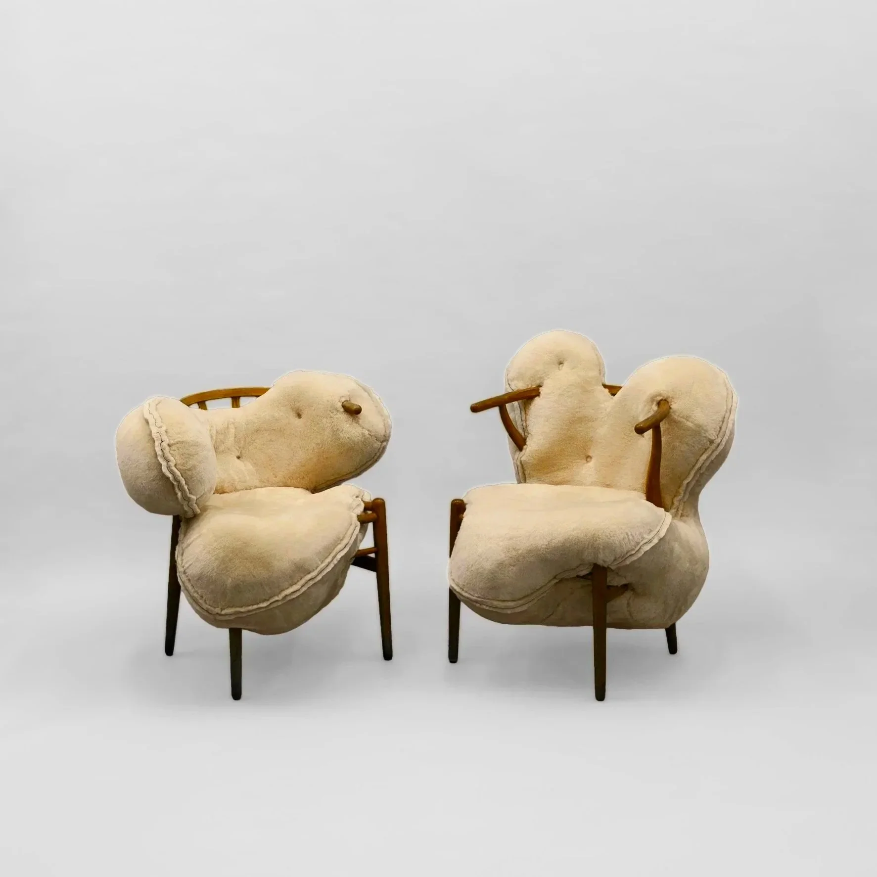 soft%2Bwishbone%2Bhi%2521breed%2Bchair%2B1.jpg
