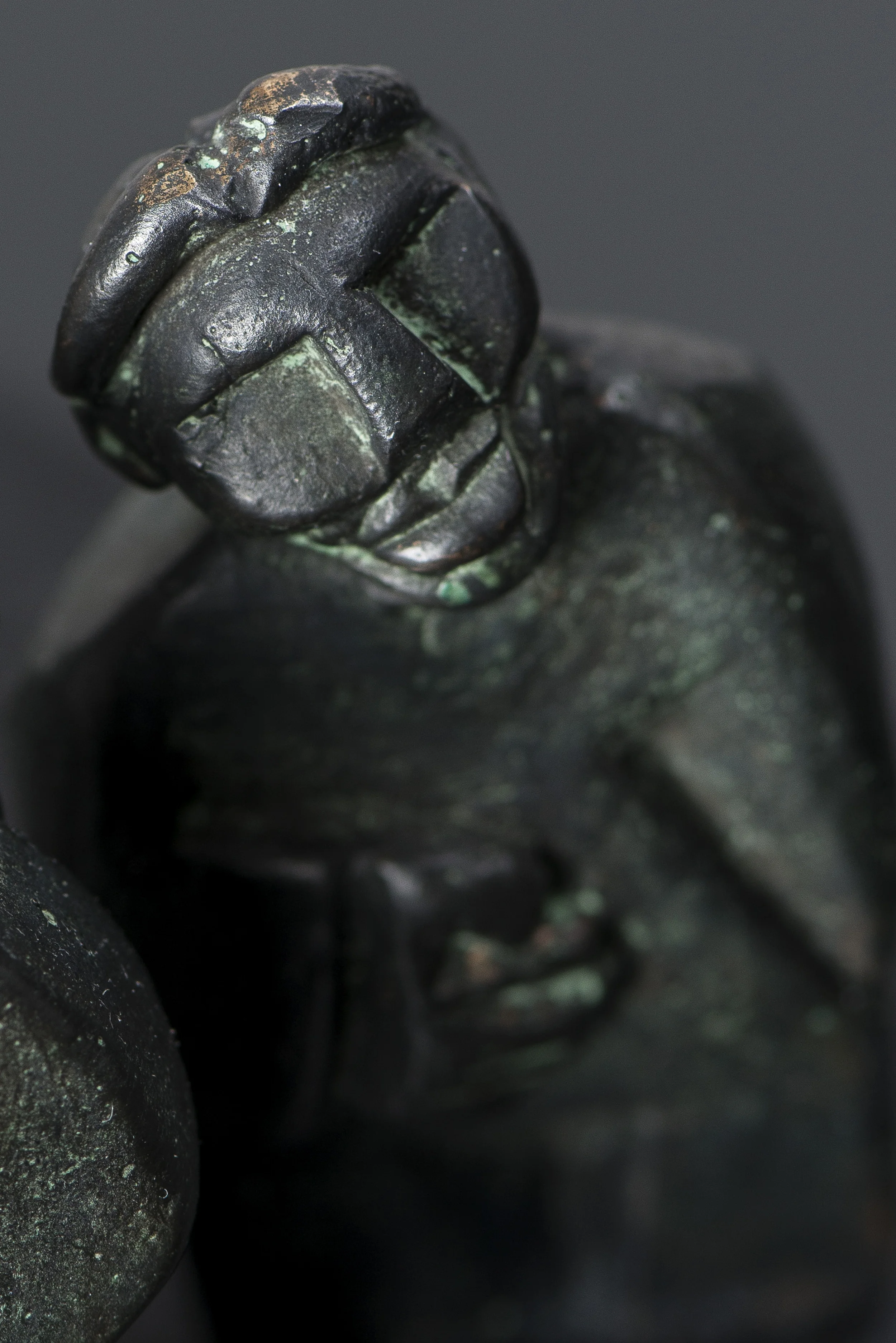 Welcome to paradise detail: Woman