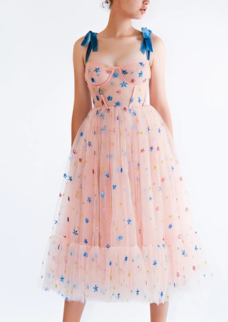 המעצבת הניו יורקית שמכניסה קסם למלתחה עד מידה 48