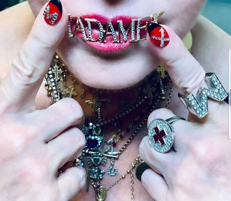 למי נועה קירל חייבת תודה