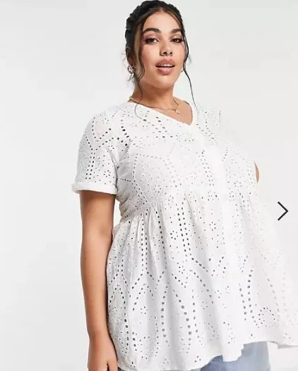 אסוס חולצה לבנה מחוררת סייל פלאס סייז מידות גדולות גאלה.jpg