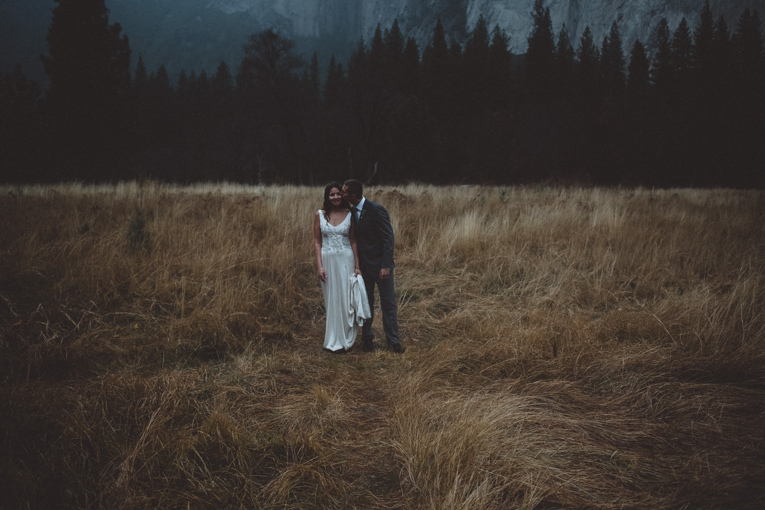 sandra_shawn_yosemite_elopement_0691.jpg