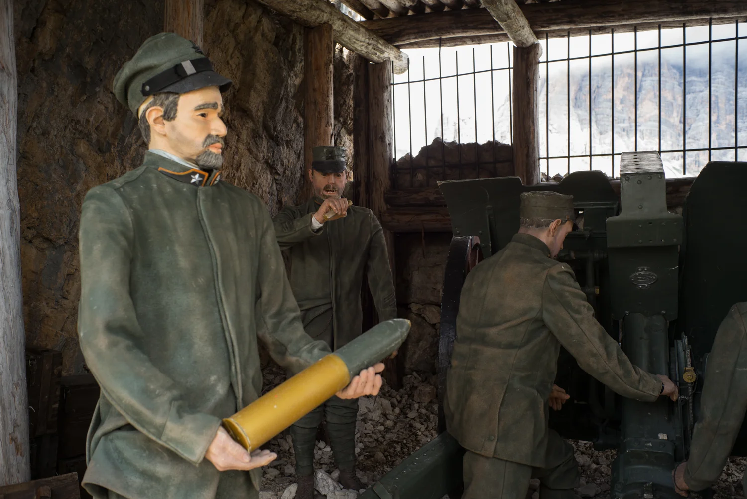 Reënactment in a WWI trench, near Cinque Torri