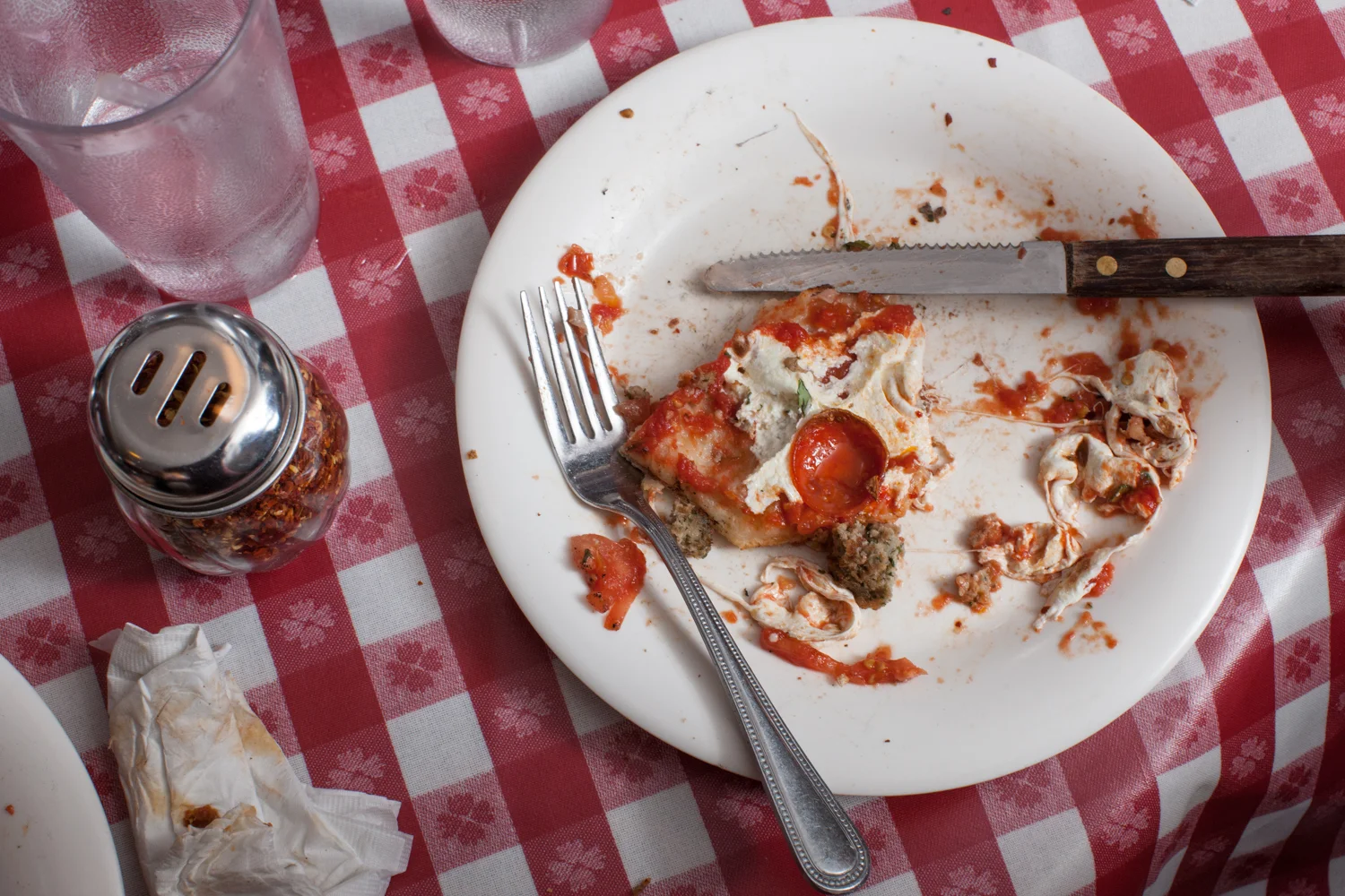 "C'mon you can finish that!" - at Lombardi's Pizza, in Little Italy