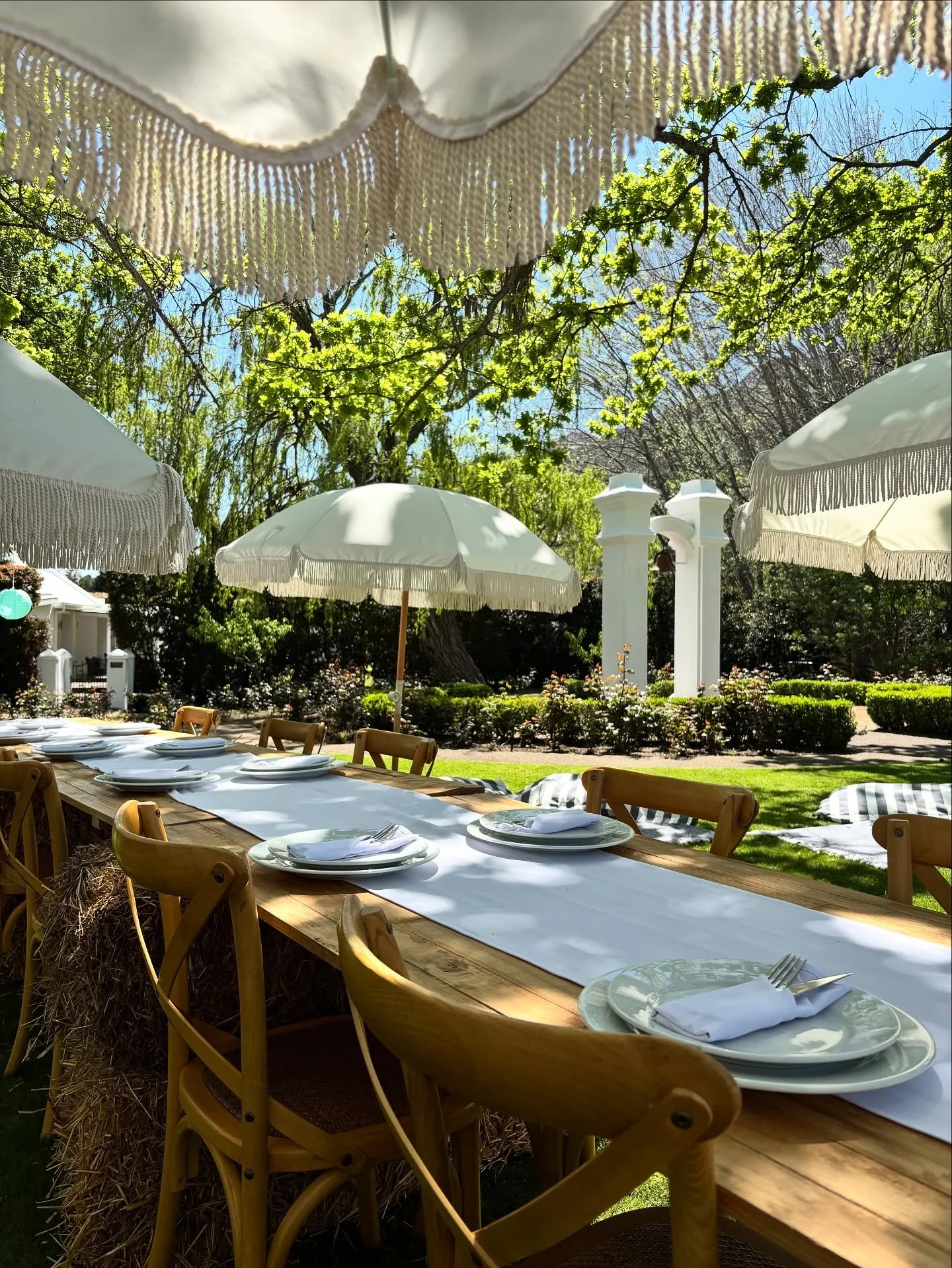 Over the weekend, we set up for a birthday picnic in the Rose Garden. Set under the oak tree with umbrellas, picnic cushions, and a relaxed seating area, the perfect spot to gather with friends.

We&rsquo;ll take care of the setup: crockery, cutlery,