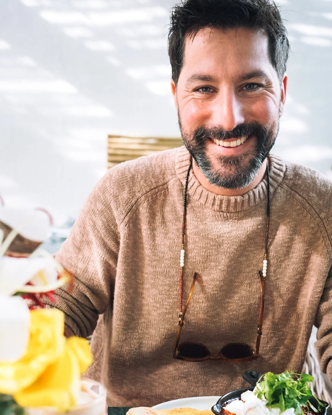 Start your morning at La Paris with a breakfast full of flavour and warmth. Our Shakshouka is a firm favourite, featuring free-range eggs poached in a rich, spiced tomato sauce and served with fresh herbs. Pair it with a freshly brewed coffee and enj