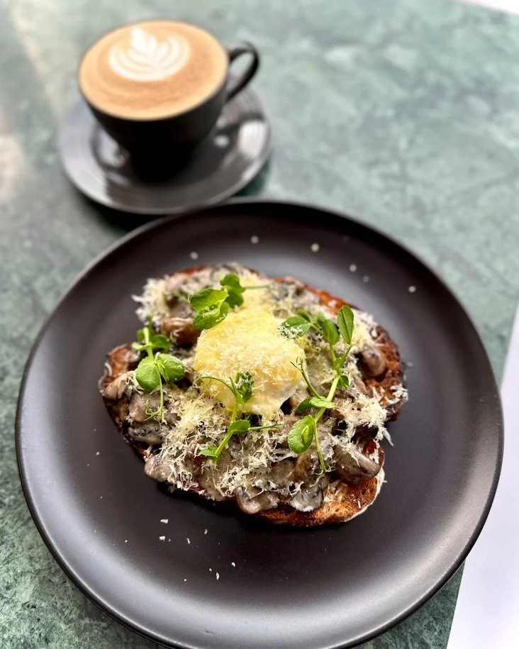 Good mornings start at La Paris ☕✨ Freshly brewed coffee, flaky pastries, and a table set for a perfect start to your day. Join us for breakfast and make your morning a little brighter.

📍La Paris Bistro - Franschhoek
+27 (0) 21 867 0171 | restauran