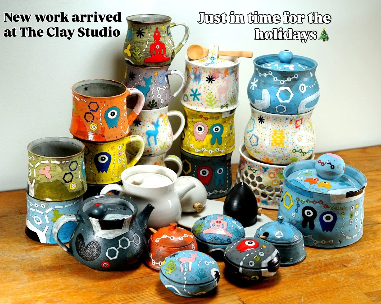 My new work has just arrived at @theclaystudiophl - right in time for last-minute holiday shopping 🛍️🎄
Available in-store and online. Run while supplies last 😉✨

#phillyshopping#potteryforsale#新作 #newwork