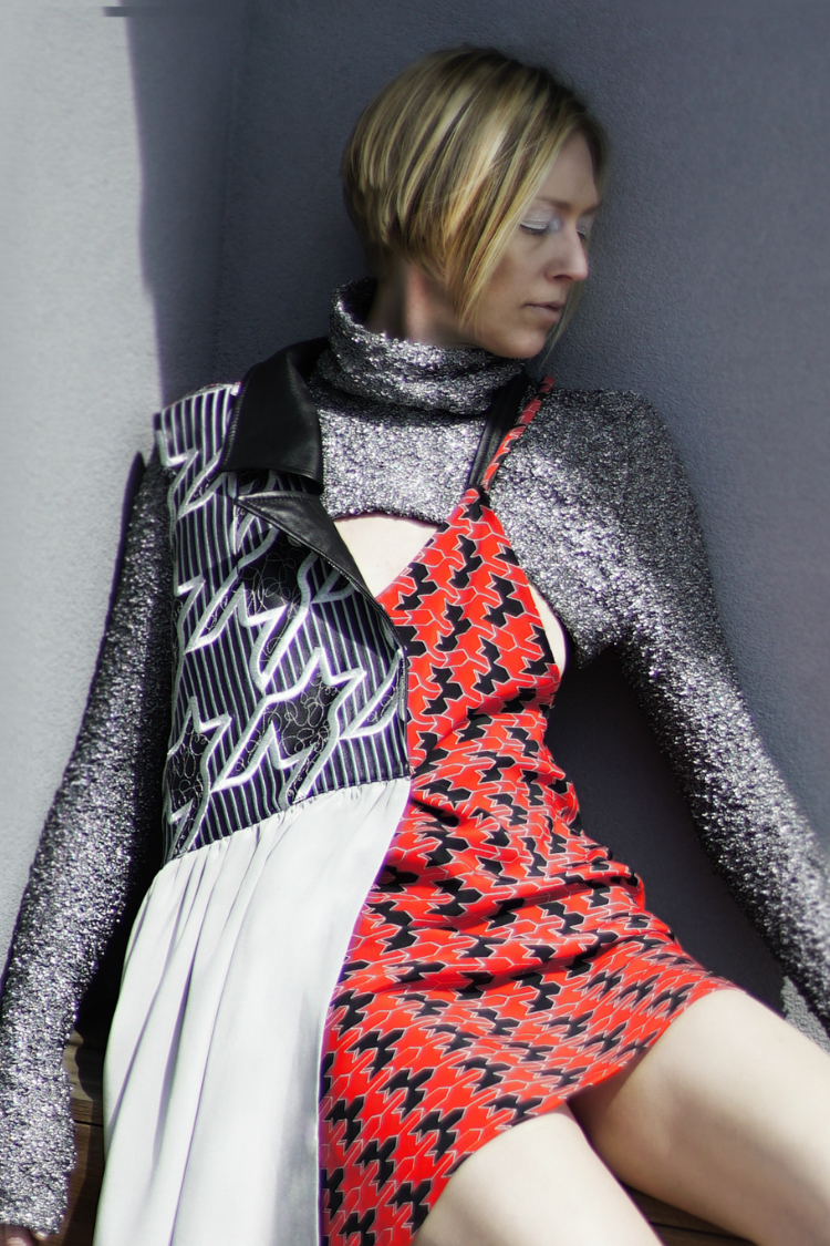 Maria Nenkov Thesis 18 Metallic curved hem long sleeved sweater with turtleneck. Nylon, mylar, and acrylic.