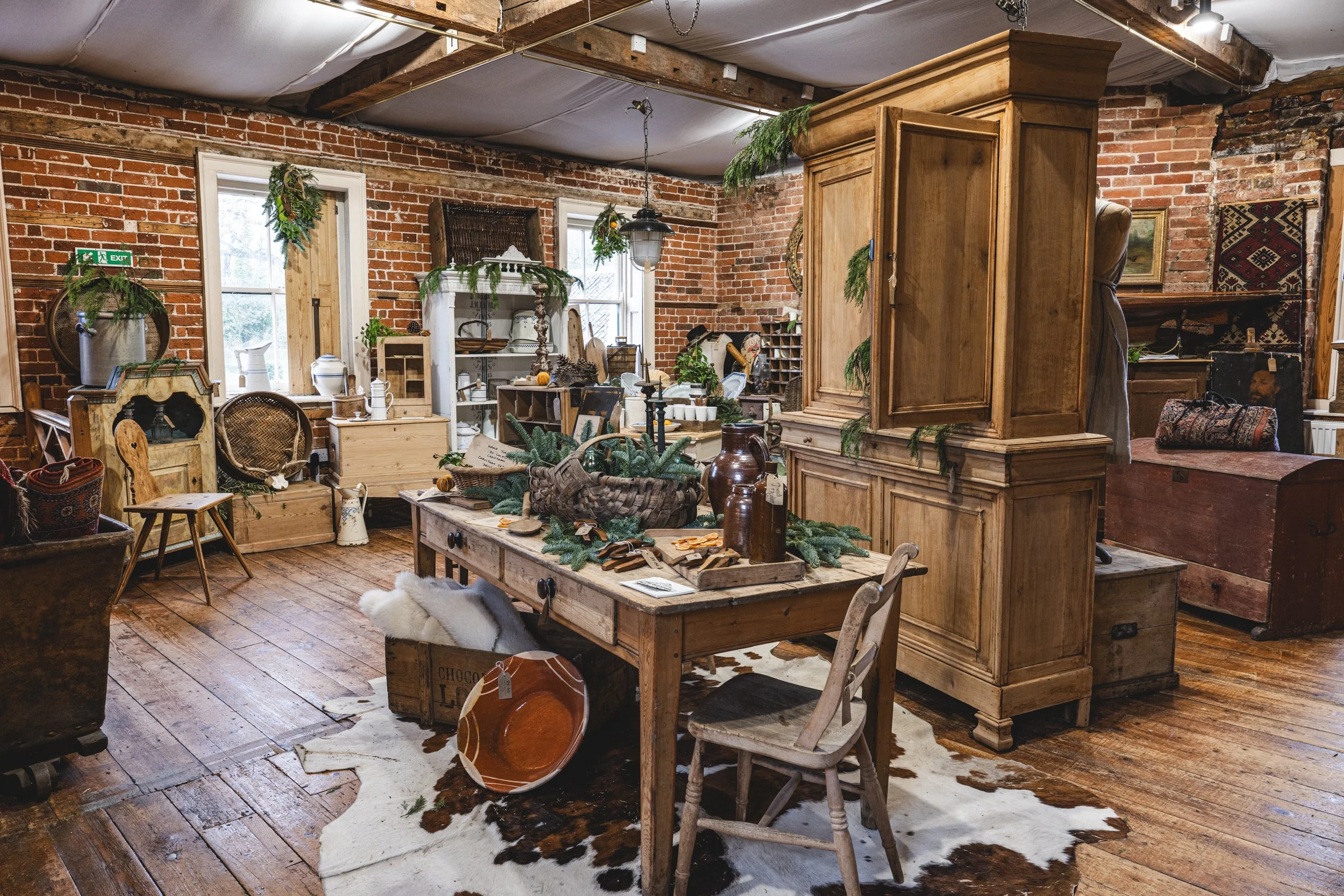 Earsham Hall Antiques sr-2.jpg