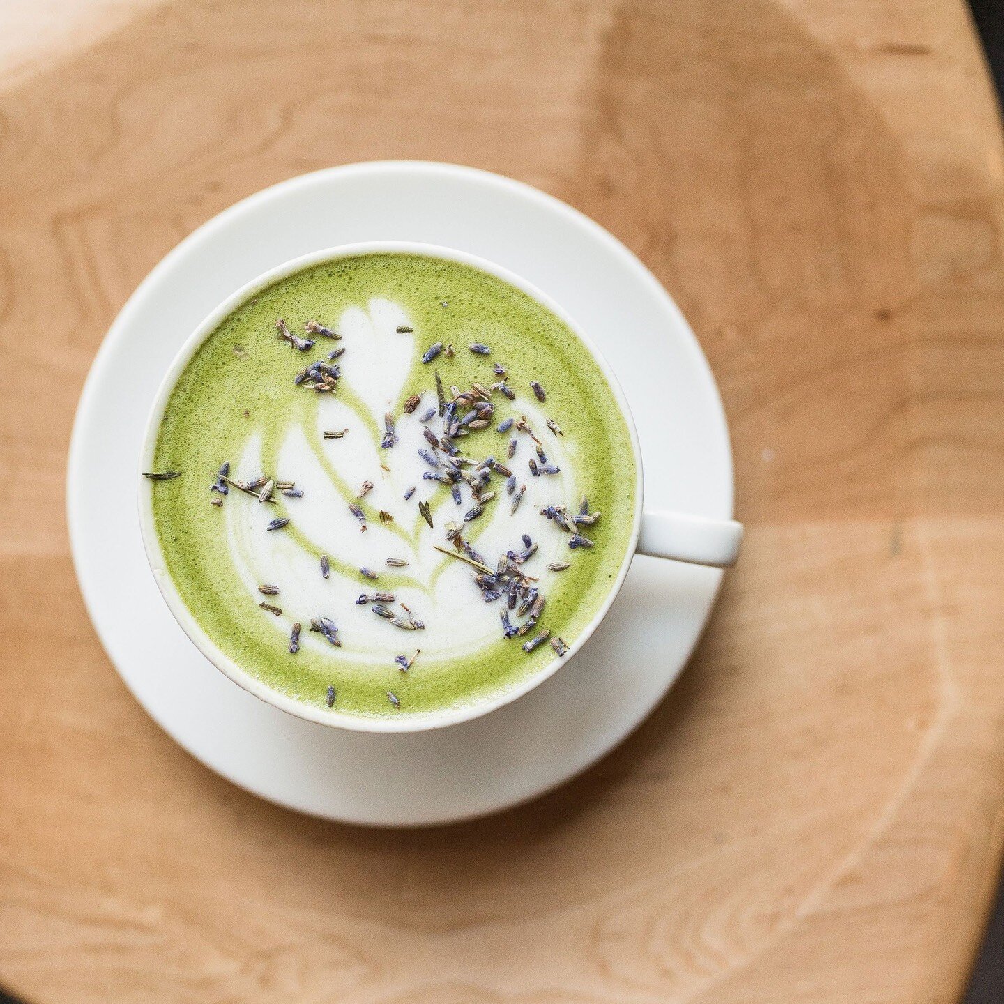 Our lavender matcha latte is tranquility in a cup 💚💜

Premium matcha expertly paired with floral and herbal lavender, beautifully topped off with the creaminess of steamed milk. 

Treat yourself to bliss! 🍵

#DailyTreat #LavenderMatcha