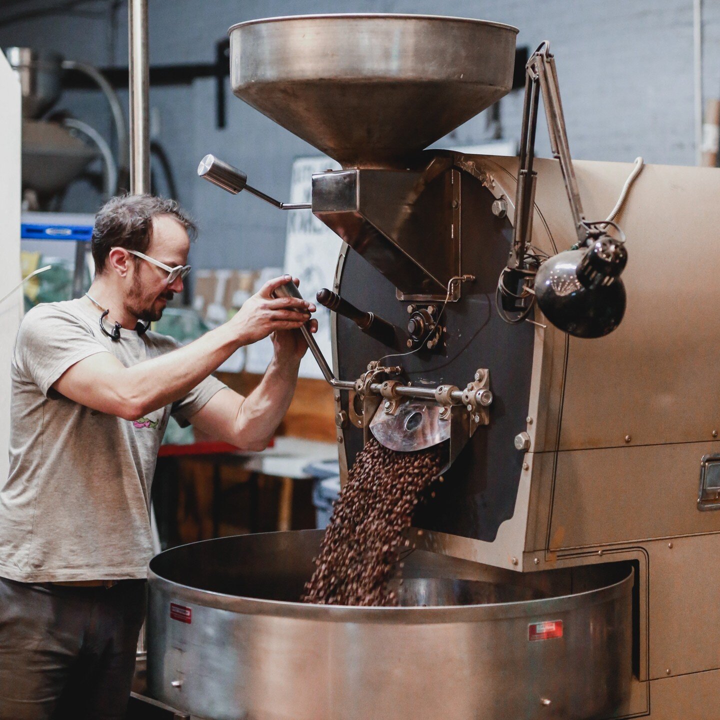 Roasted coffee starts to lose its flavor after just two weeks.

That's why we recommend buying your beans about that often: So you can savor those flavors. 

Swing by for a drink or order a bag and taste the difference!

#roastedcoffee #highestqualit