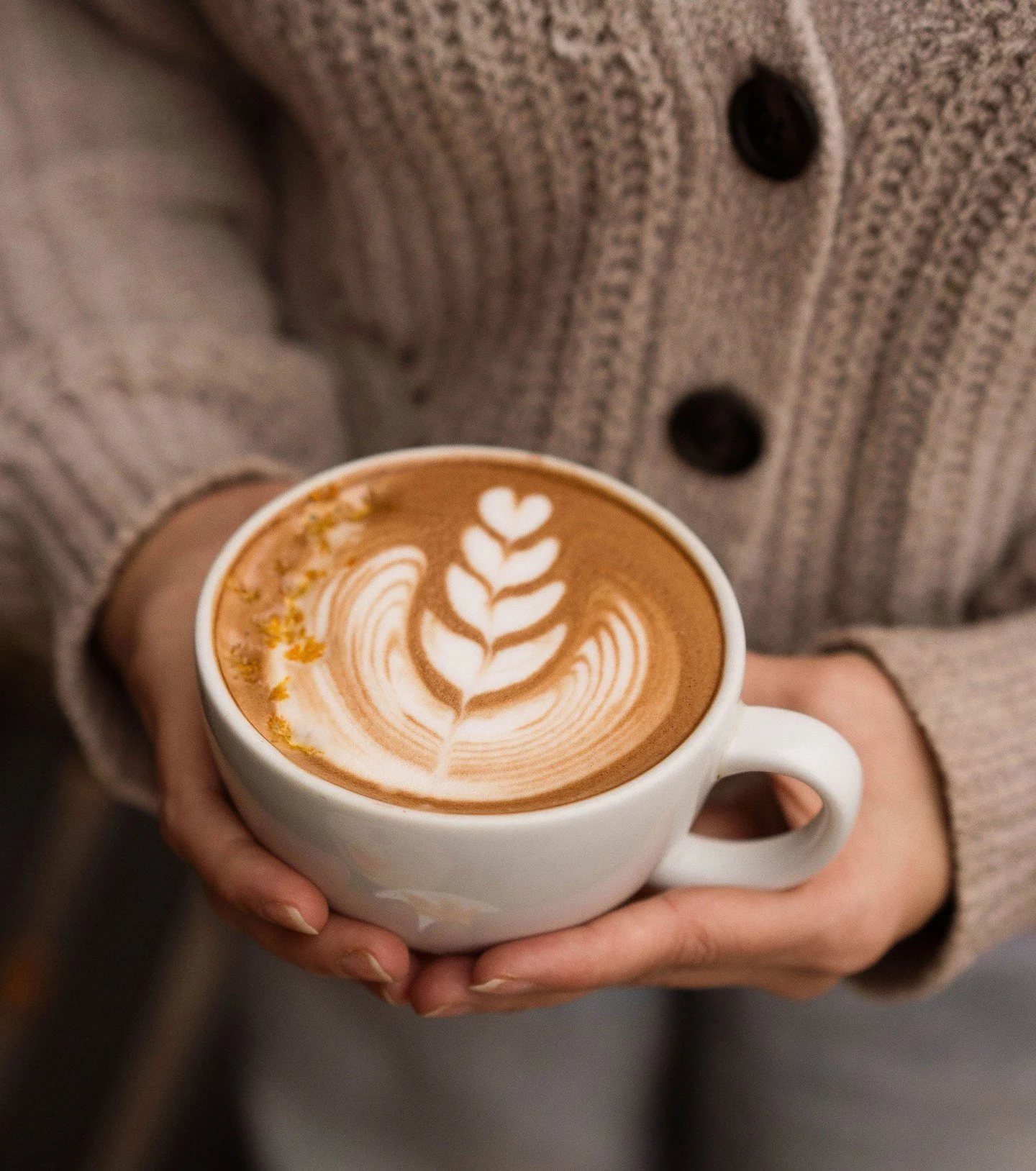 Happy Thanksgiving! 🧡

We&rsquo;re open 𝟳𝗔𝗠&ndash;𝟳𝗣𝗠 today for your holiday coffee run.

Thank you to everyone who makes SQ1 part of their day ☕.

#SquareOneCoffee #SpecialtyCoffee #FreshlyRoasted #HolidayHours #CafeHours