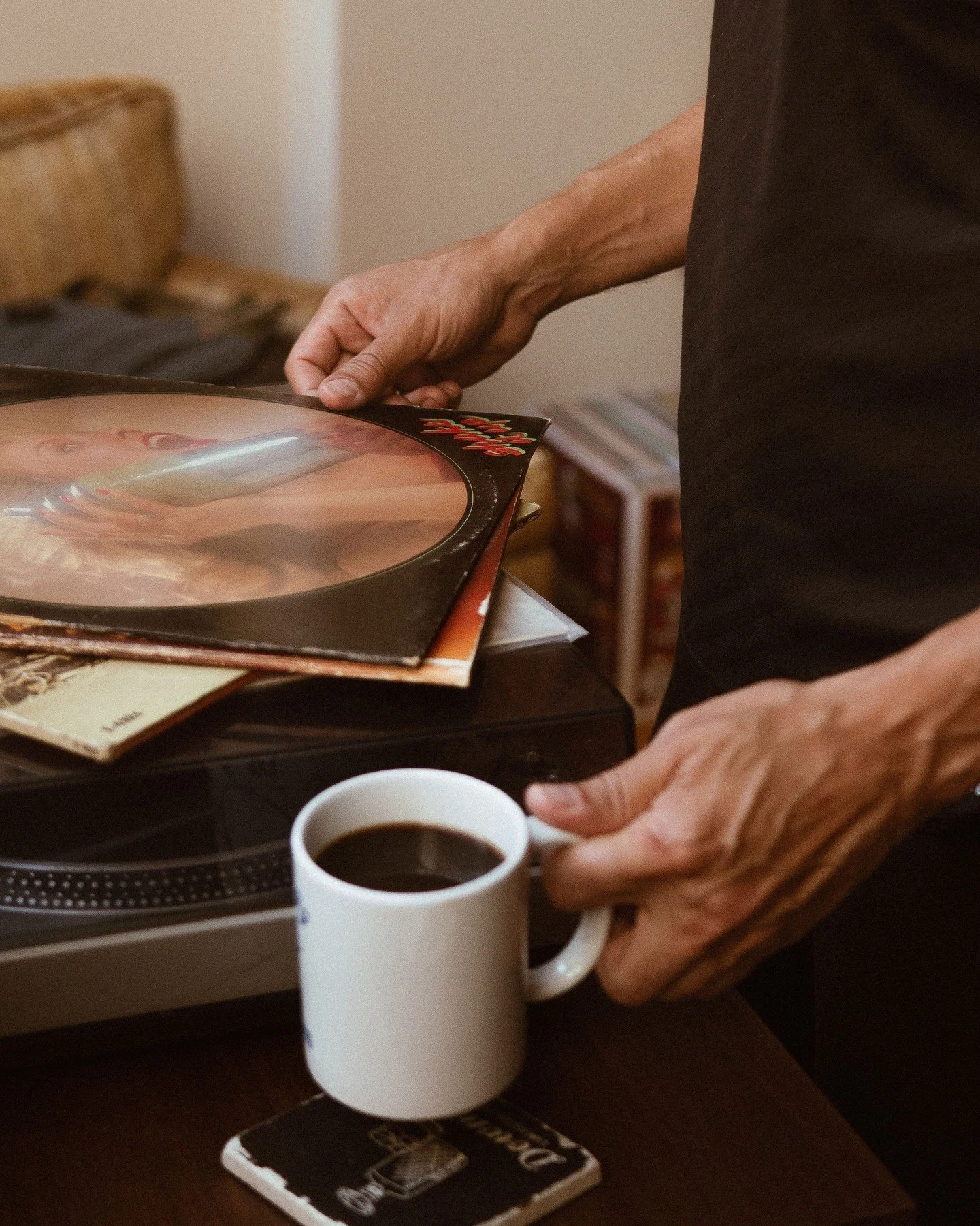 Want to make better coffee at home? ☕

Our Manual Brewing class covers the fundamentals&mdash;water, brew ratio, grind size, time, and temperature&mdash;plus hands-on brewing. 

Taste different extractions and learn how small changes transform the cu