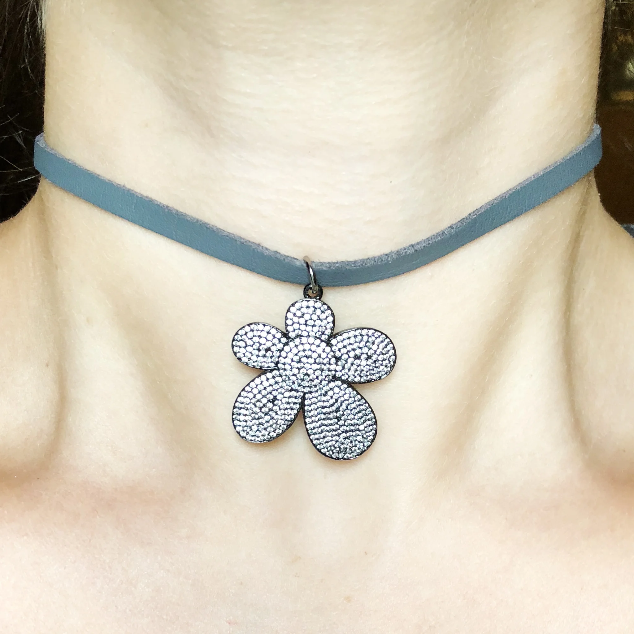 GreyClearLeatherChoker.jpg