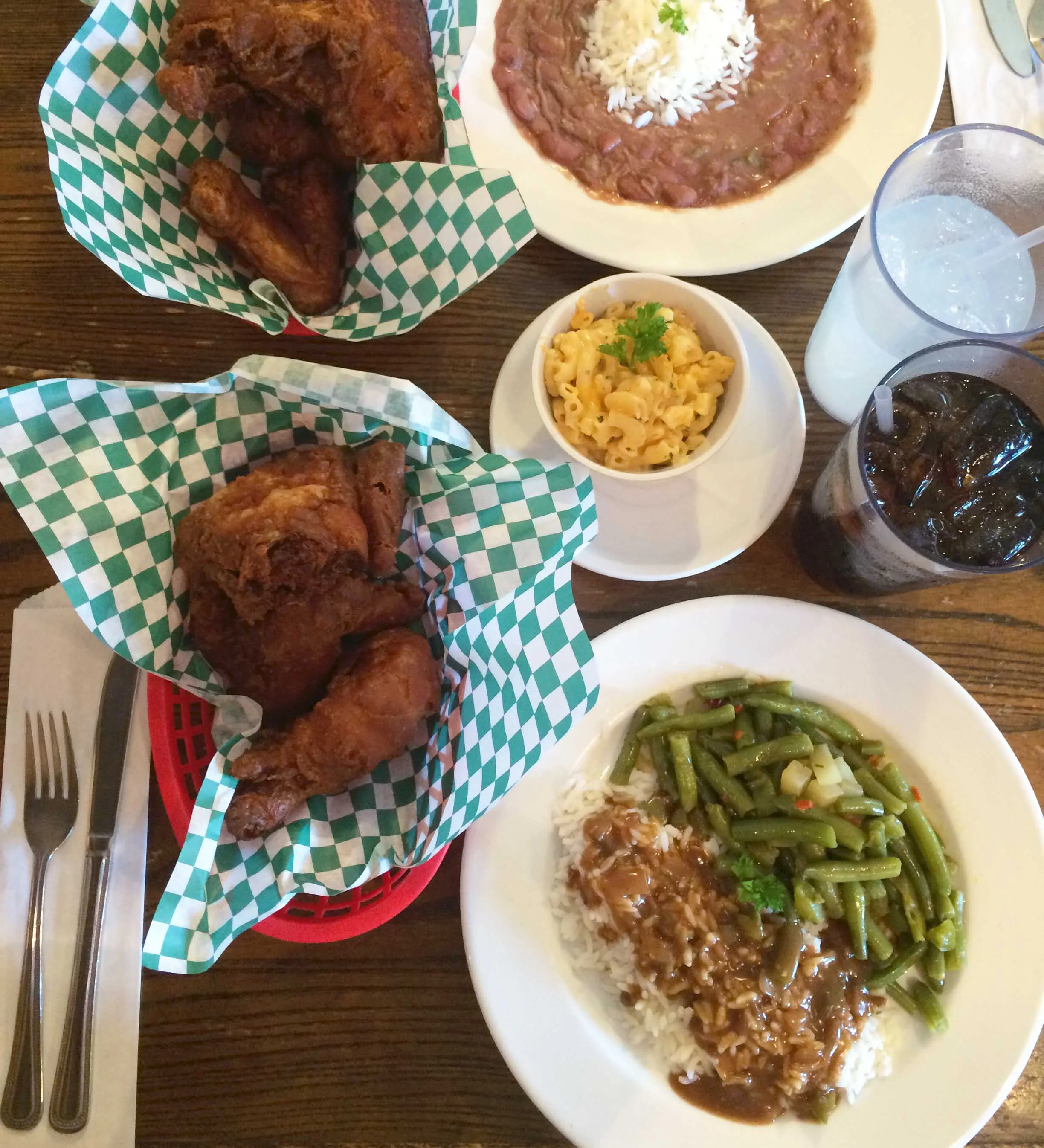  WIllie May's is fried chicken heaven.