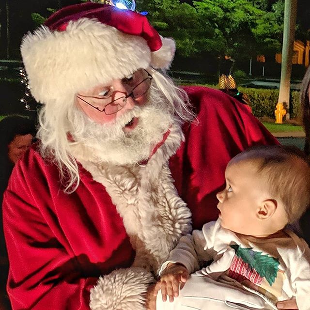 Santa came to Florida in a pickup truck with a few drunk elves. Ho ho ho 🎄 Merry Christmas!