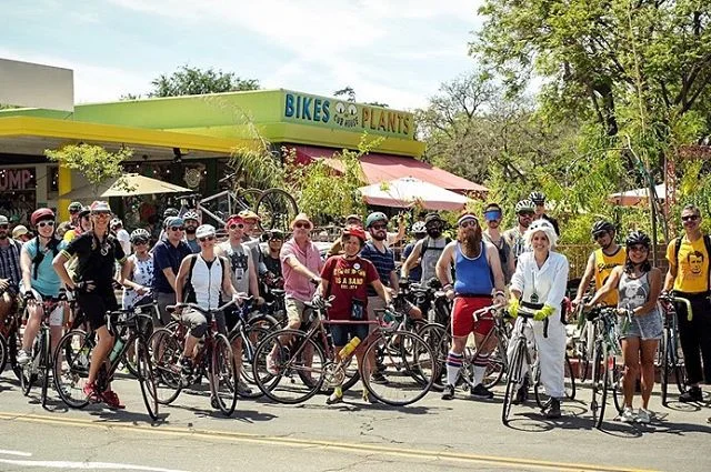 Well, that was fun! Thank you to @dale_zapata for capturing these fun moments yesterday. Thank you to our awesome ride volunteers who kept us riding smoothly. Thanks to @itsnotabikeshop for hosting us. And thanks to all of you who made it such a fun ride to throw! Let’s do it again soon🕺🏿!! #laexplorers #forever80s