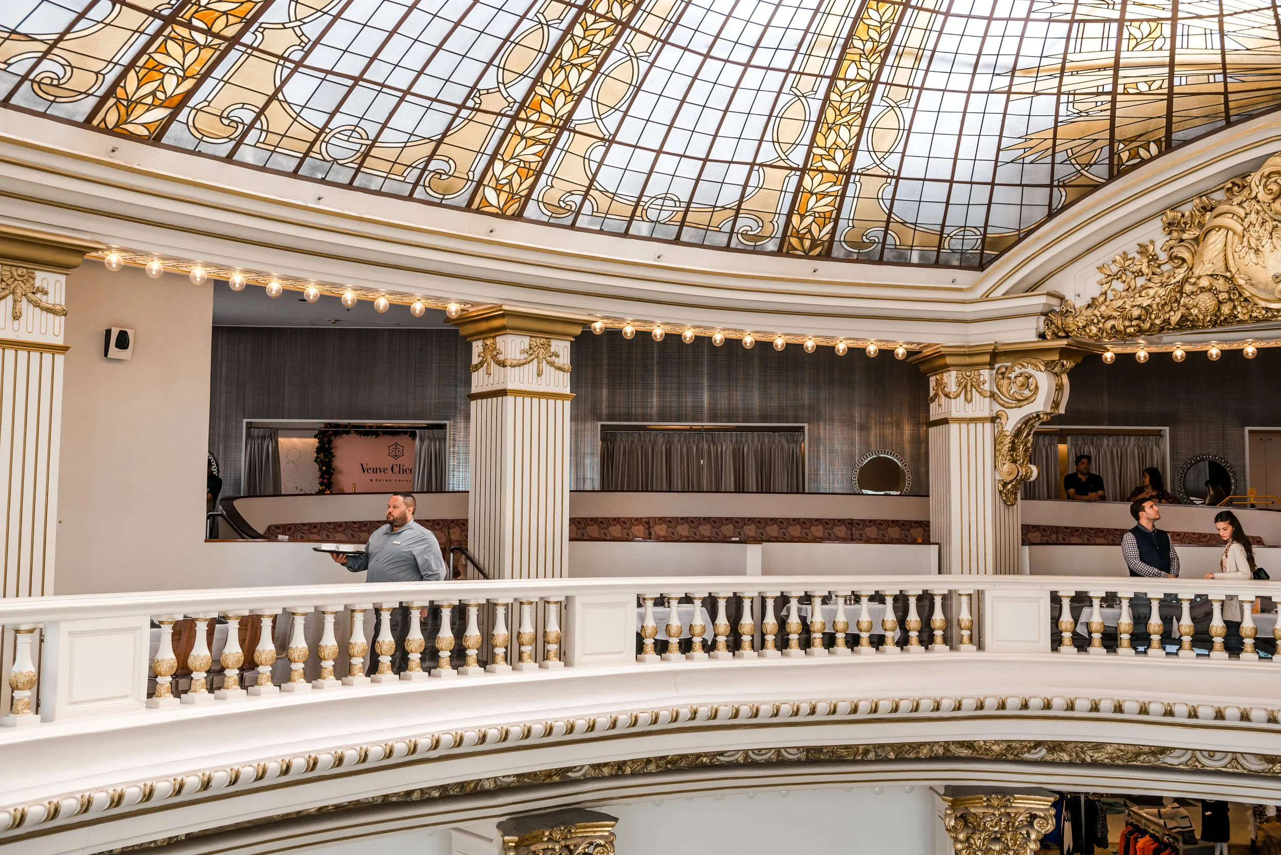 LE BRUNCH AVEC VEUVE CLICQUOT - NEIMAN MARCUS THE ROTUNDA