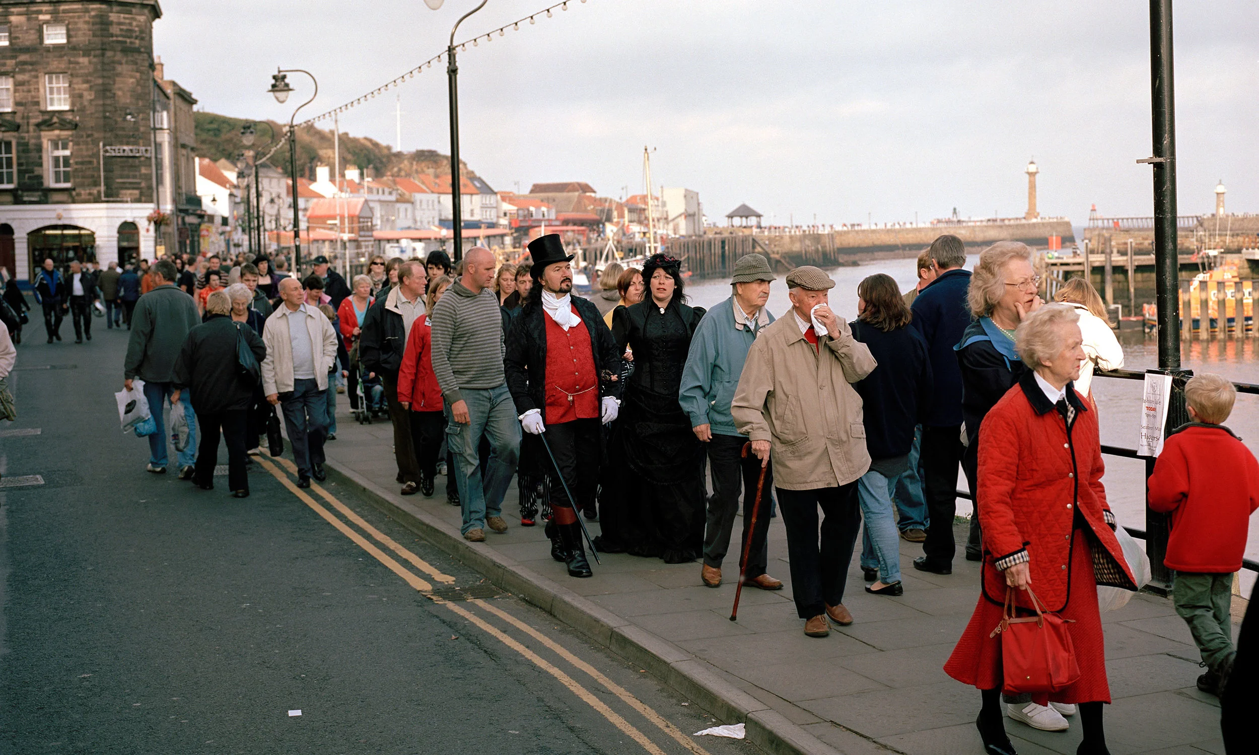goth couple with top hat during Whitby Goth weekend