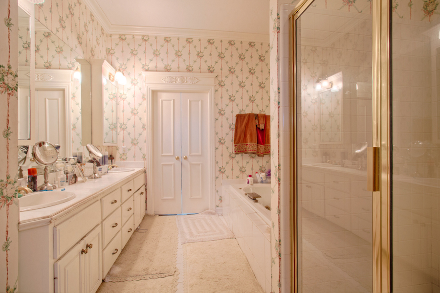 Master Bath.jpg