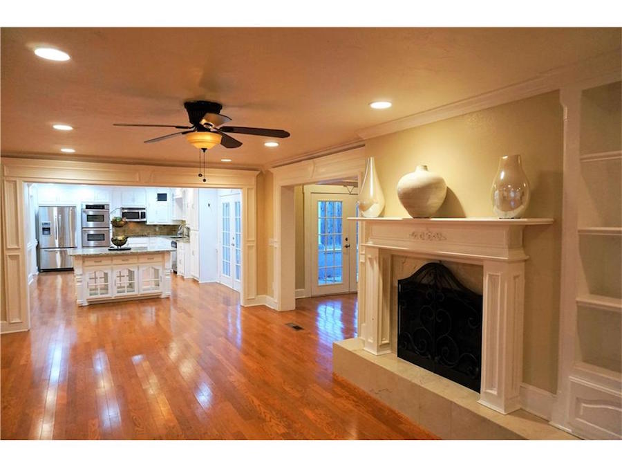 003Living-Kitchen.jpg