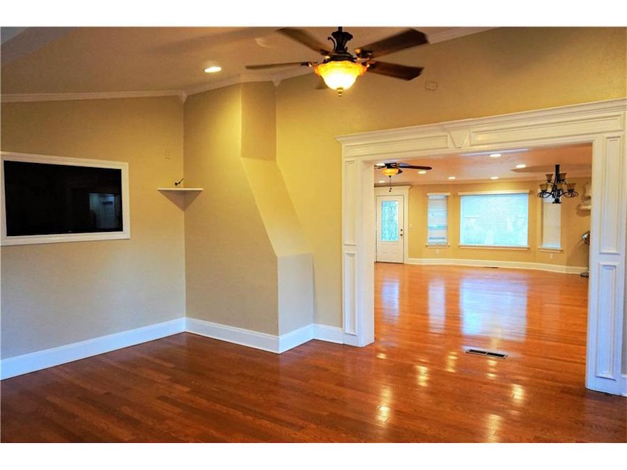005Family Room.jpg