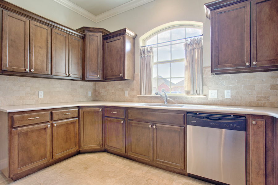 003Kitchen C.jpg