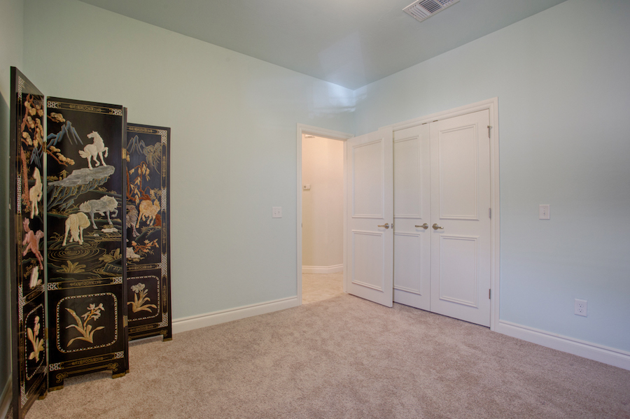 005Bedroom 1B.jpg