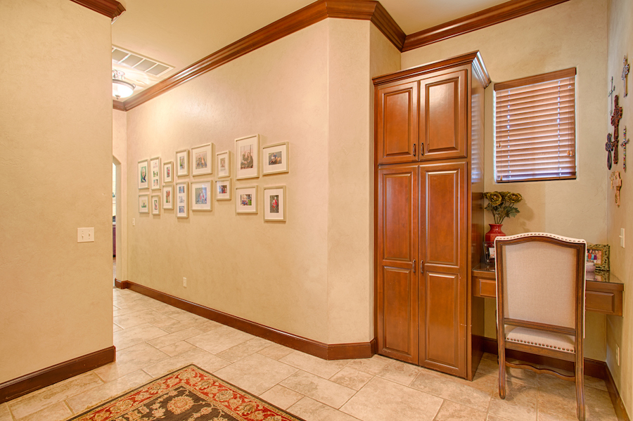 03-Hall.jpg