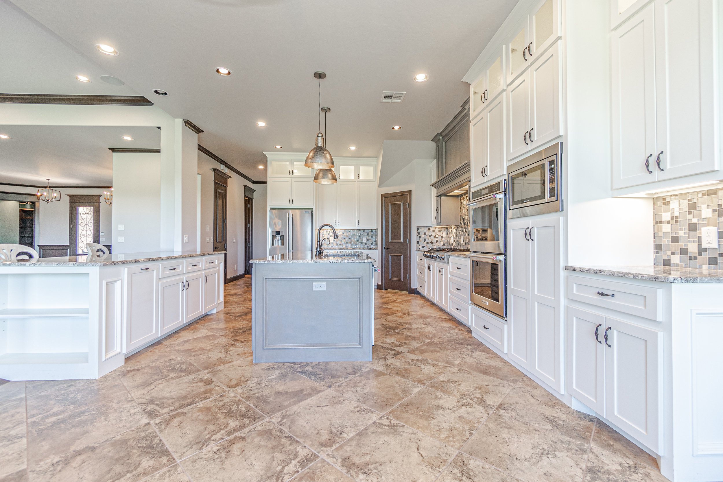 36 Kitchen - Copy.jpg
