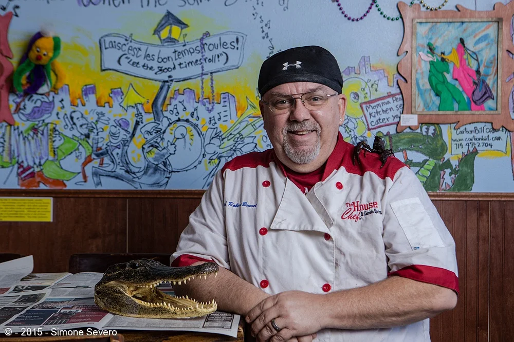 I met Chef BB the first time I went to his restaurant, Momma Pearl's Cajun Kitchen. He was there, preparing crawfish the Louisiana way. We loved his food and I invited him for being the Portrait of the day. Three weeks later, I called him to confirm…