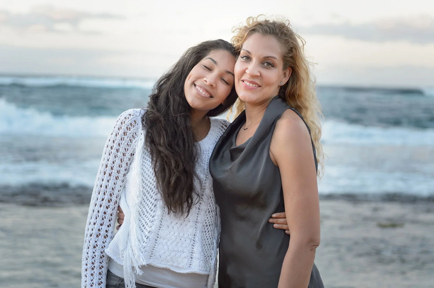 Family portraits that uniquely tell your families story. Services available in Portland Oregon & Maui Hawaii.