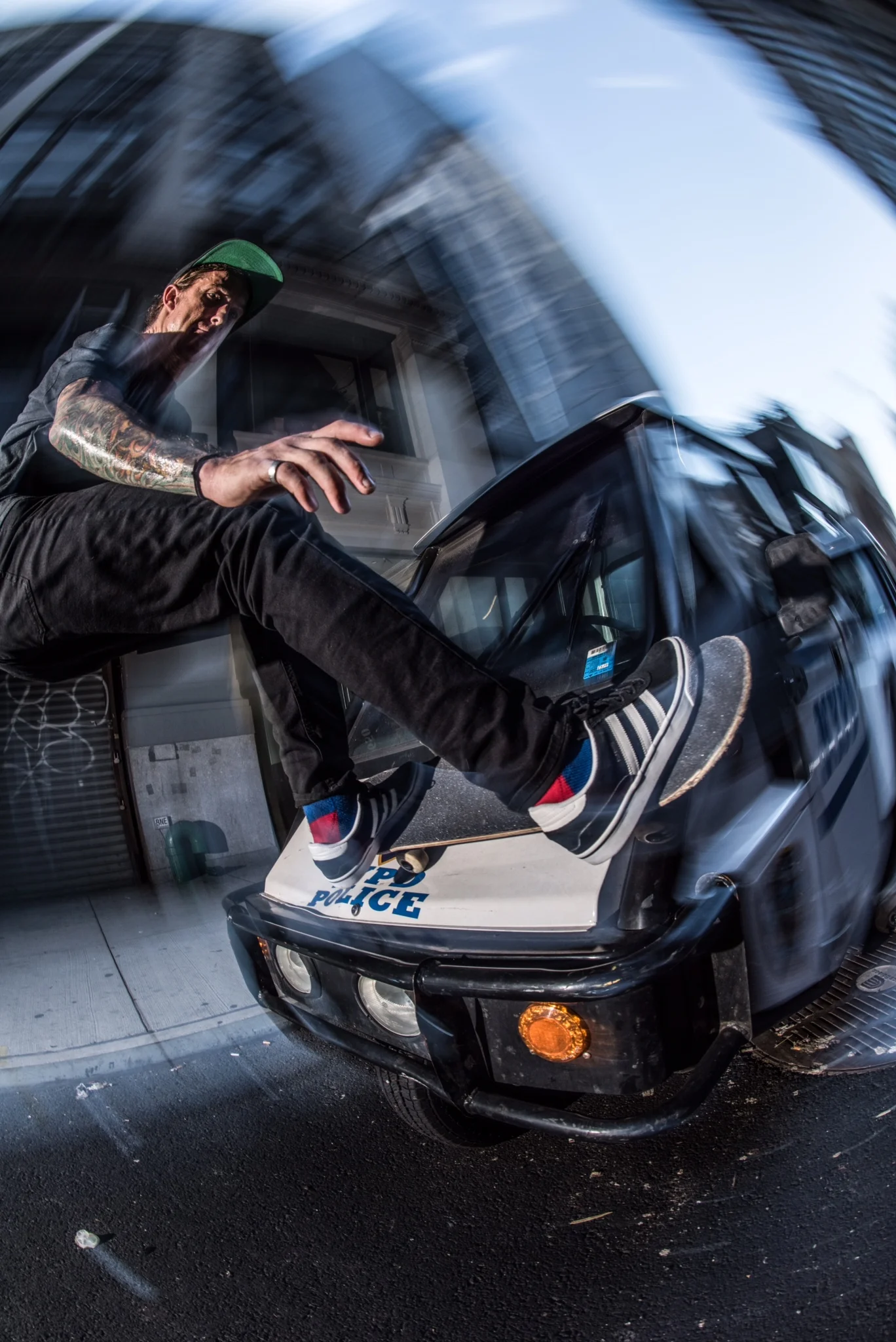 Chris Jata - Police buggy ride / Photo: J-Hon