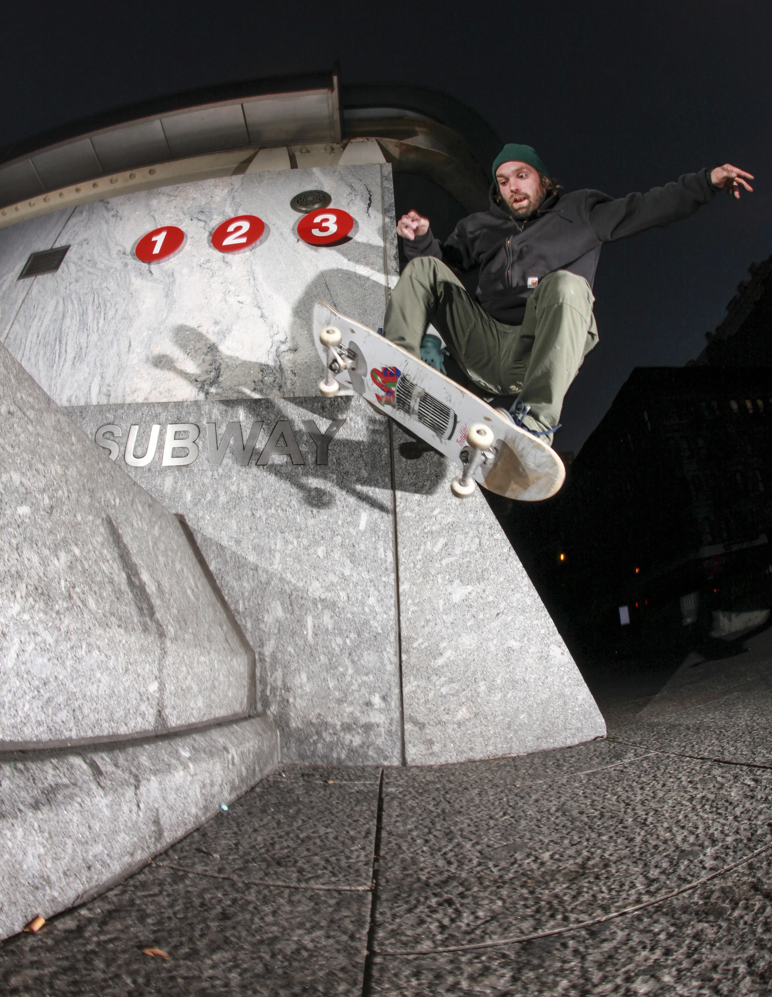 Wallie 180 transfer to fakie, Manhattan. Photo Josh Stewart