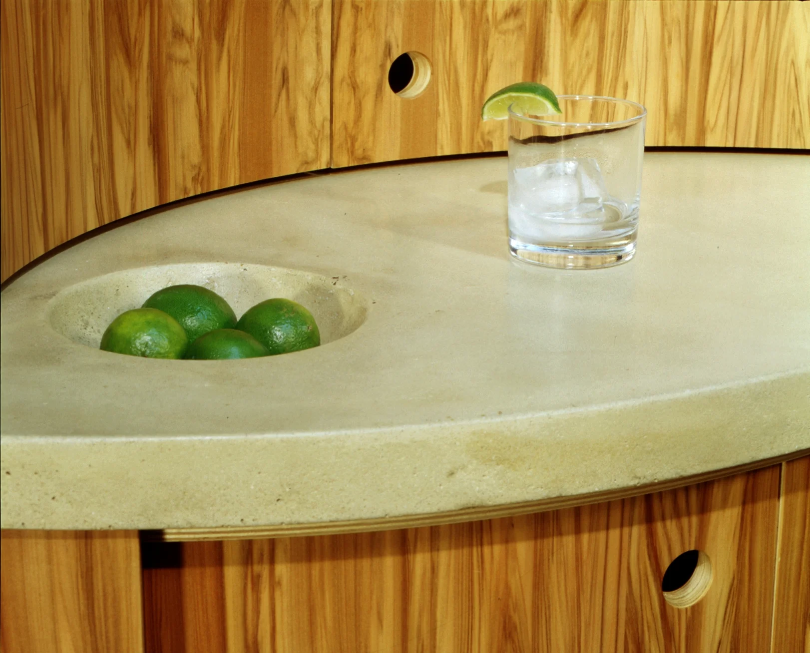 whitley bar detail.JPG